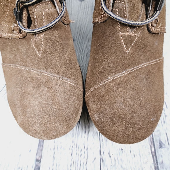 TOMS | quilted laceup suede leather faux for lined wedge heel ankle boots - Picture 5 of 11